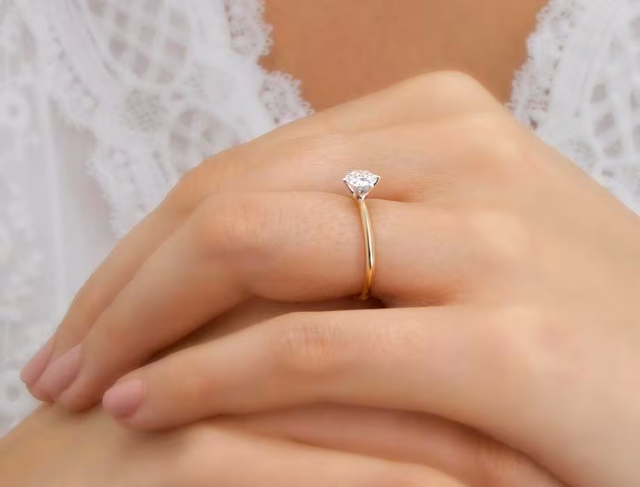 Discover Lily Arkwright Plain Wedding Rings: Simple, Elegant & Timeless